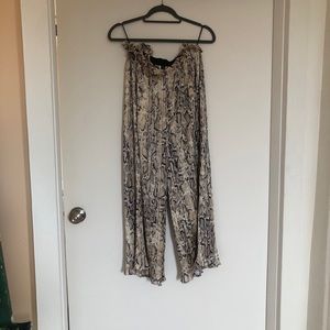 SHEIN Snakeskin Pleated Pants